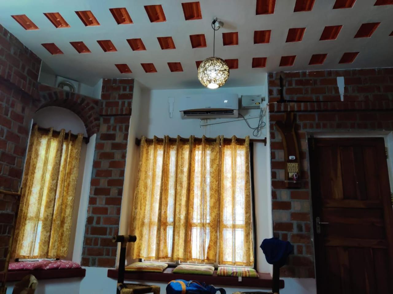 Ashtamudivillas Kollam Bagian luar foto