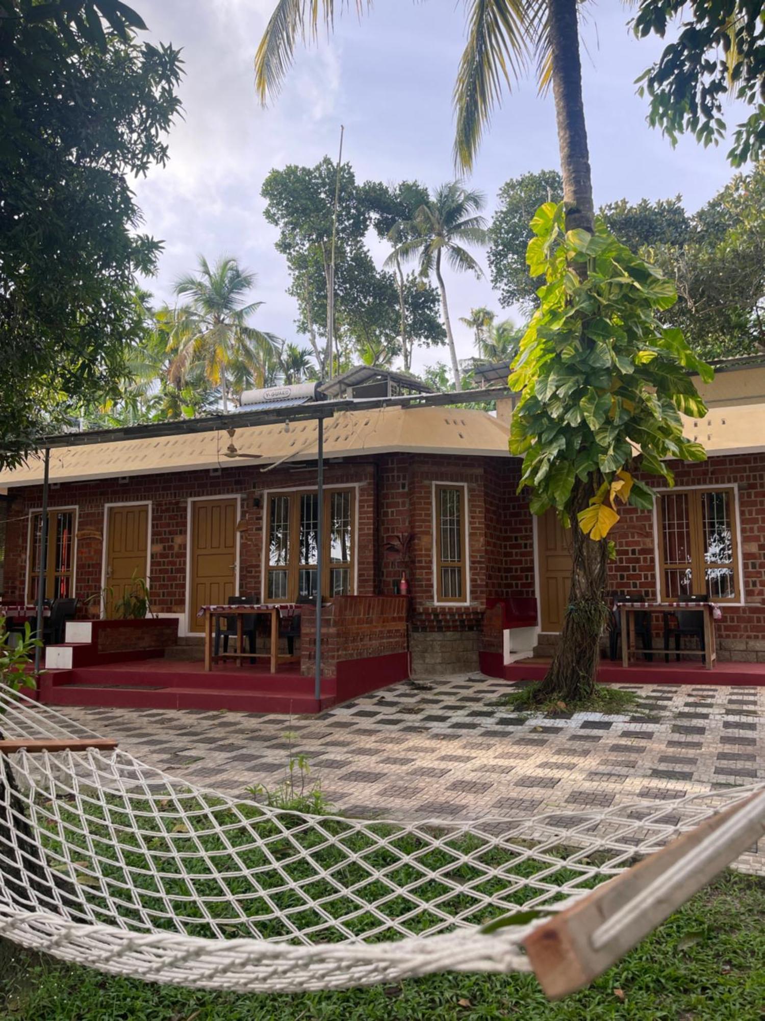 Ashtamudivillas Kollam Bagian luar foto